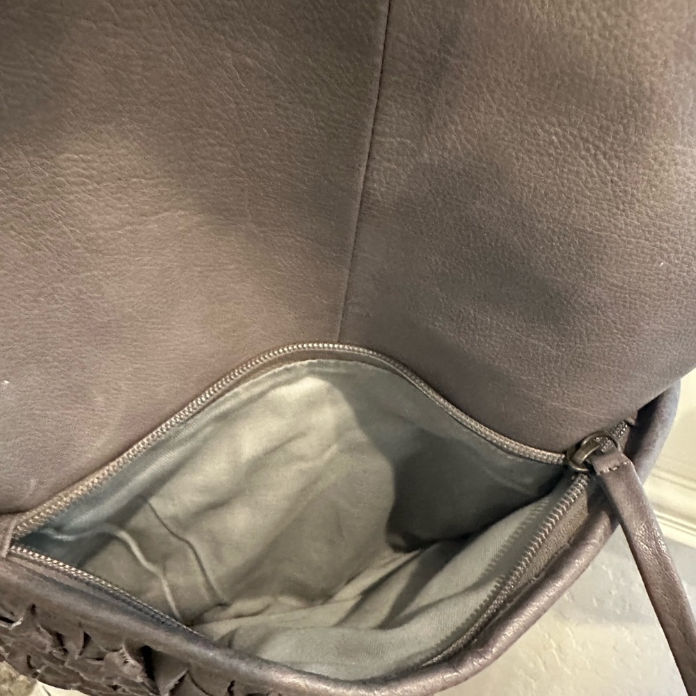 Elegant Gray Soft Leather Backpack. - Picture 5 of 11